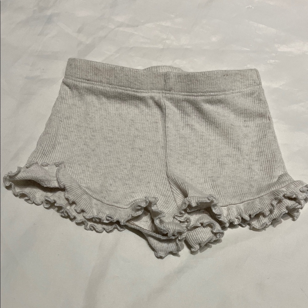 “Bundle 10/$13” Garanimals 6-9m Cream Ribbed Knit baby girl summer Shorts